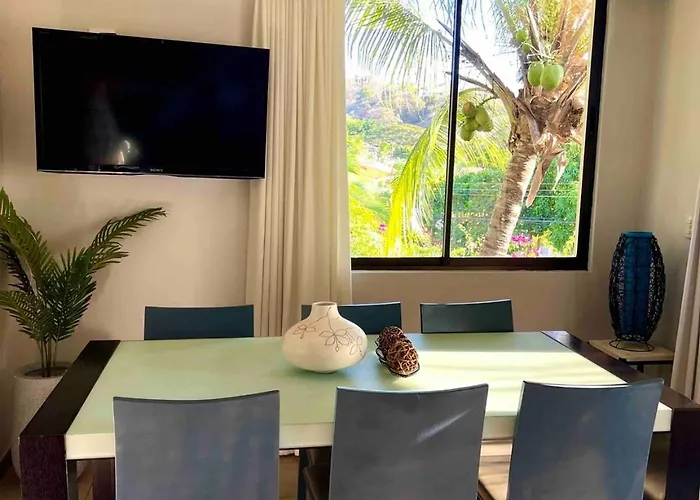 Stylish & Comfortable With Balconies Сasa de vacaciones