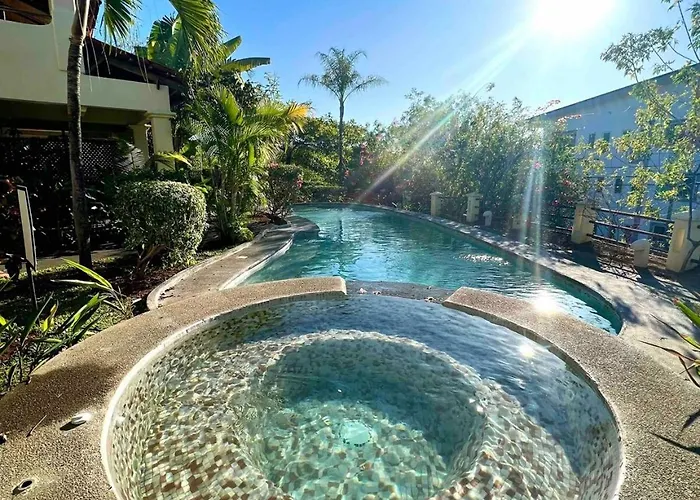 Сasa de vacaciones Stylish & Comfortable With Balconies