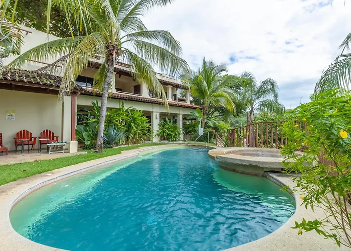 Stylish & Comfortable With Balconies Сasa de vacaciones Coco
